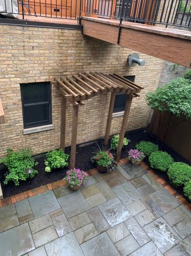 619 Belden Ave, Chicago IL 60614-3305 exterior