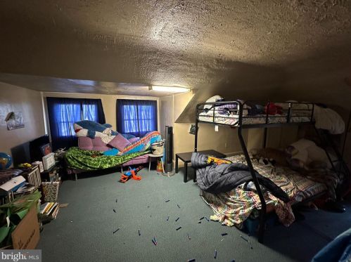 412 High St, Hanover PA 17331-3922 exterior