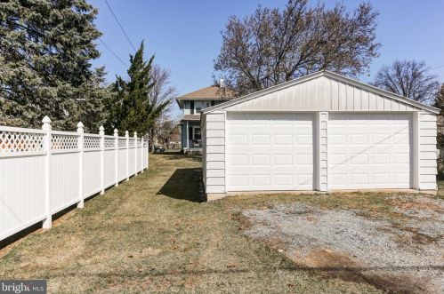 603 High St, Hummelstown PA 17036-1907 exterior