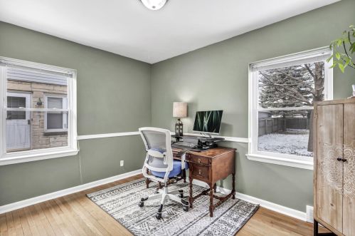 9016 Mount Vernon Ave, Milwaukee WI  53226-4542 exterior