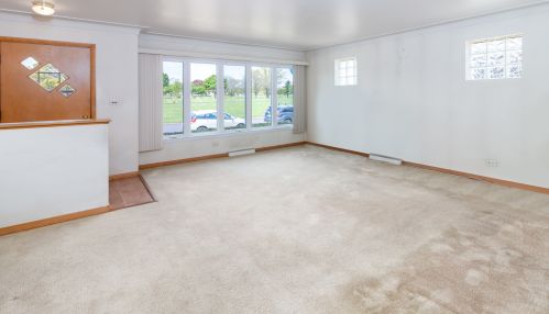 6509 Newcastle Ave, Chicago, IL 60631-1713