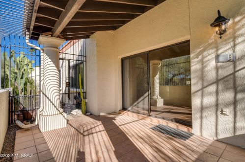 977 Palma De Pina, Tucson AZ 85704-3957 exterior