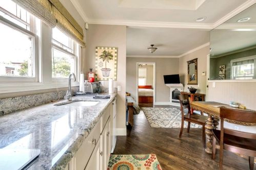 307 Capitola Ave, Capitola CA 95010-2845 exterior