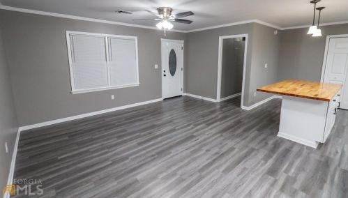 107 Scarborough Rd, Lithonia GA 31028-1342 exterior