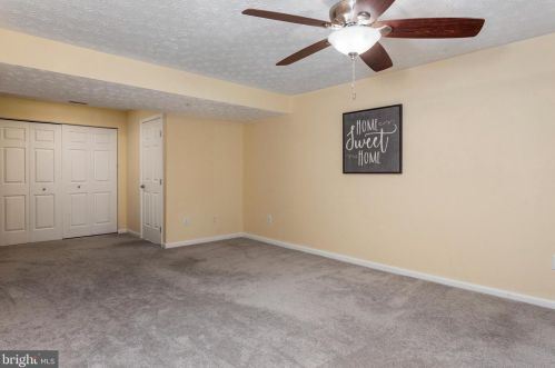 136 Foxtree Dr, Glen Burnie MD 21061-6357 exterior