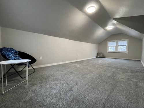 860 Mangin Ave, Meskegon MI  49442-5117 exterior