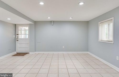 724 Beall Ave, Rockville MD  20850-2107 exterior