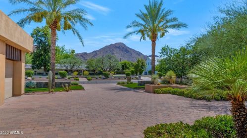 4635 Exeter Blvd, Phoenix, AZ 85018-2817