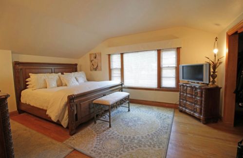 4413 Capitol Dr, Milwaukee WI 53216-1540 exterior