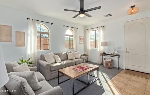 5310 Chisum Trl, Phoenix AZ  85083-6356 exterior