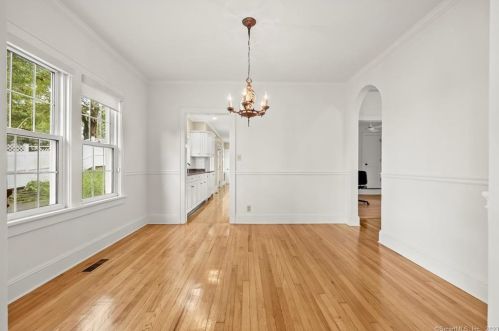 13 Is Hl Ave, Ridgefield CT exterior