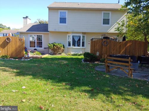 141 Pheasant Run Ln, Hanover PA 17331-9186 exterior