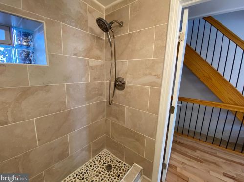 341 Daly St, Philadelphia PA  19148-3306 exterior