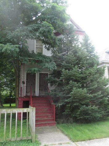 2957 81st St, Chicago, IL 60617-1529