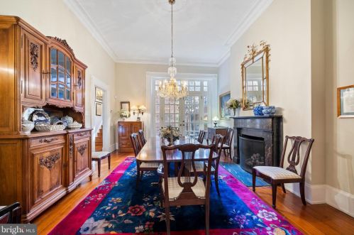 1016 Clinton St, Philadelphia PA 19107-6017 exterior