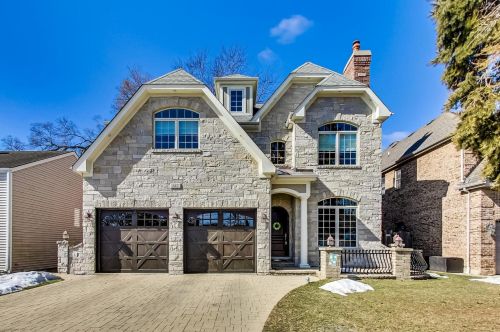 642 Euclid Ave, Elmhurst IL 60126-4338 exterior