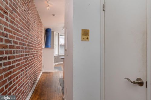 1317 Rhode Island Ave, Washington DC  20005-3724 exterior