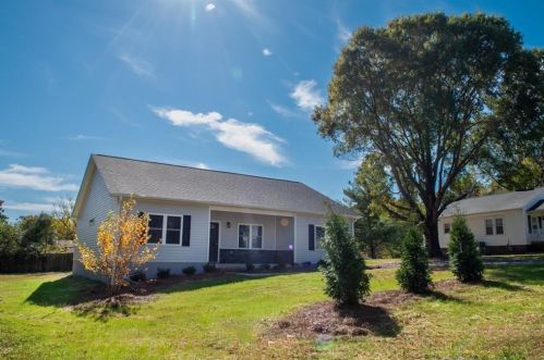 2704 Gilliam Rd, Stonycreek, NC 27244-9162