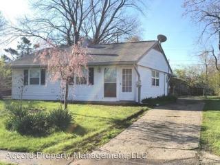 8207 50th St, Indianapolis IN  46226-2020 exterior