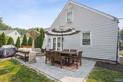 23 Cathy Ave, Paterson NJ  07506-1001 exterior