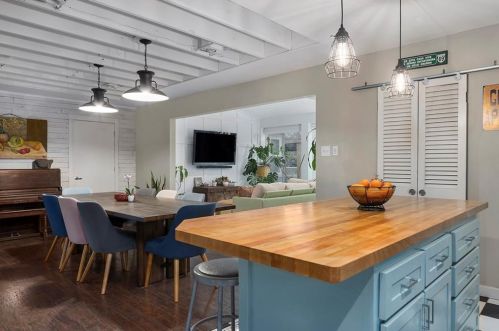 2409 Comburg Castle Way, Austin TX 78748-5259 exterior