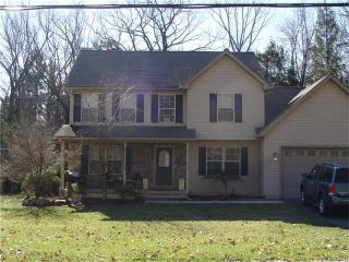 2902 Honeysuckle Rd, Bethlehem, PA 18015-9041