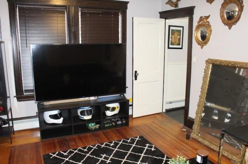 556 Elm St, Woonsocket RI 02895-3508 exterior