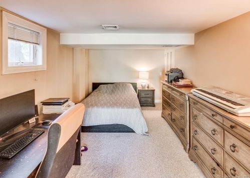 107 Stuart Ave, Norwalk CT 06850-3135 exterior