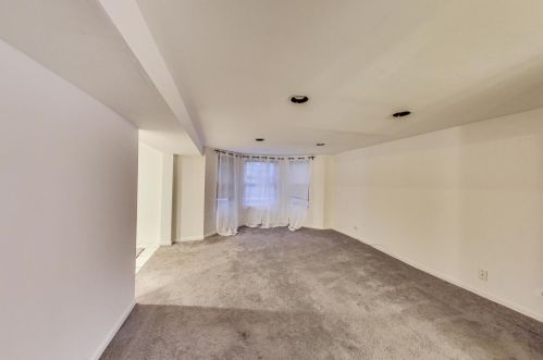 3414 Damen Ave, Chicago, IL 60608-6835