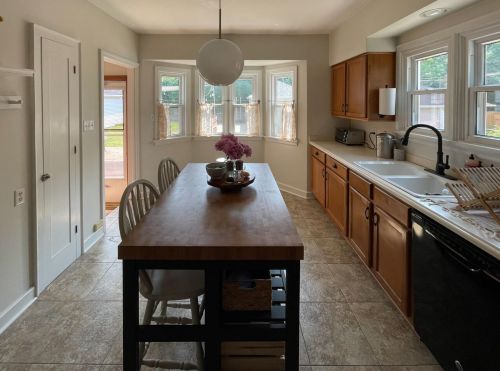 2992 70, Milwaukee WI 53210-1228 exterior