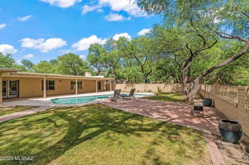 12520 Kit Carson Pl, Tucson AZ  85749-9368 exterior