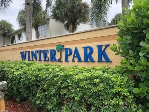 3678 Arctic Cir, Naples FL 34112-5052 exterior