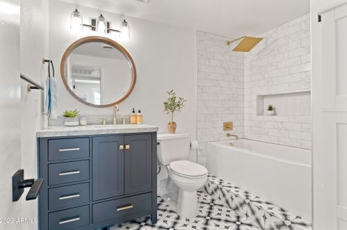 3926 Andorra Dr, Phoenix AZ  85032-6612 exterior