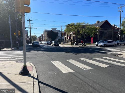 2038 5 St, Philadelphia PA 19148-2548 exterior