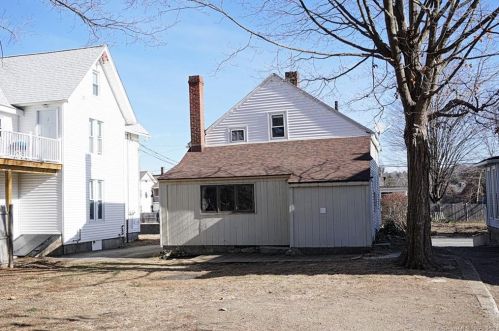 47 Prospect St, Torrington CT 06790-6328 exterior