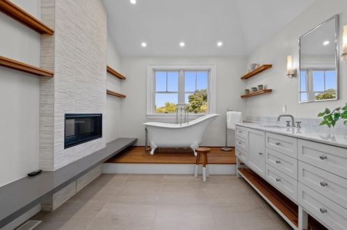 11 Robinwood Ave, Boston MA 02130-2127 exterior