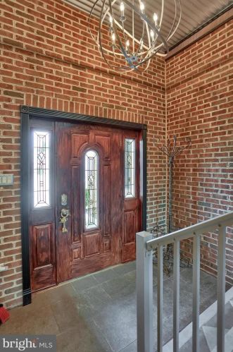 503 Meade Ave, Hanover, PA 17331-3825