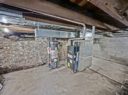 1843 Spg Gdn Ave, Pittsburgh PA 15212-4258 exterior