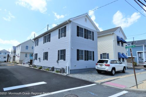 3031 Rte 35, Lavallette NJ 08735-1929 exterior