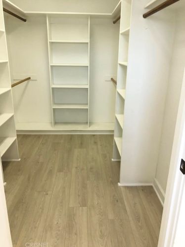 320 Rossmore Dr, Oxnard CA  93035-4465 exterior