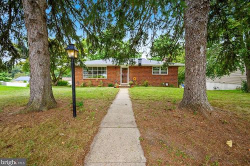 240 Empire Ave, Blenheim, NJ 08012-4704