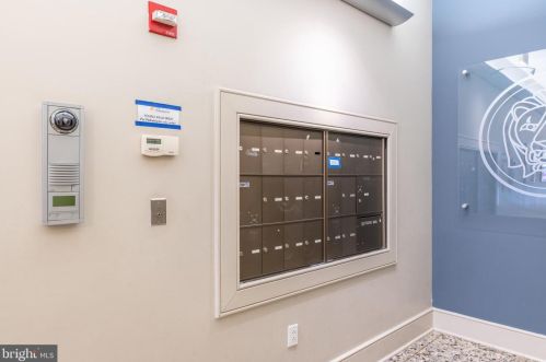 1515 Locust St, Philadelphia PA 19102-3726 exterior