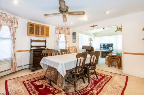 20 Sindle Ave, West Paterson NJ 07424-1650 exterior