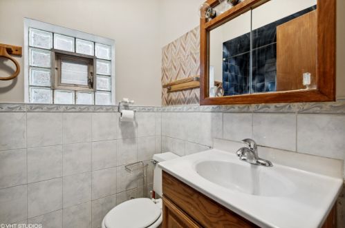 2743 Rutherford Ave, Chicago IL 60707-1757 exterior