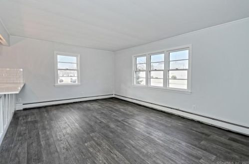 46 Cooper Ave, Wallingford CT  06492-3956 exterior