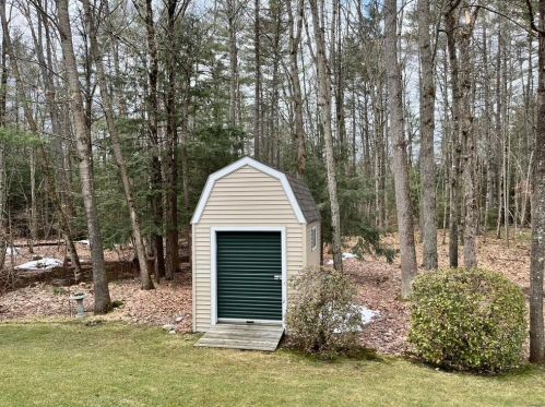 23 Styles Dr, Concord NH 03301-8637 exterior