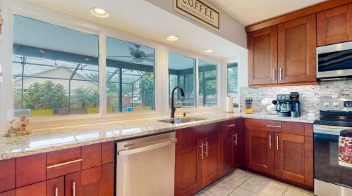 2471 Shell Ave, Fort Pierce FL  34952-6857 exterior