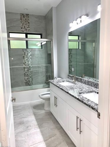 898 10 St, Naples FL 34117-2221 exterior