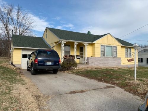 529 Jackson St, Napton MO  65340-2244 exterior