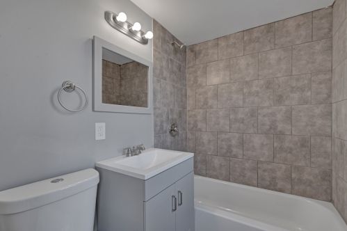 937 123rd St, Chicago IL 60827-5723 exterior